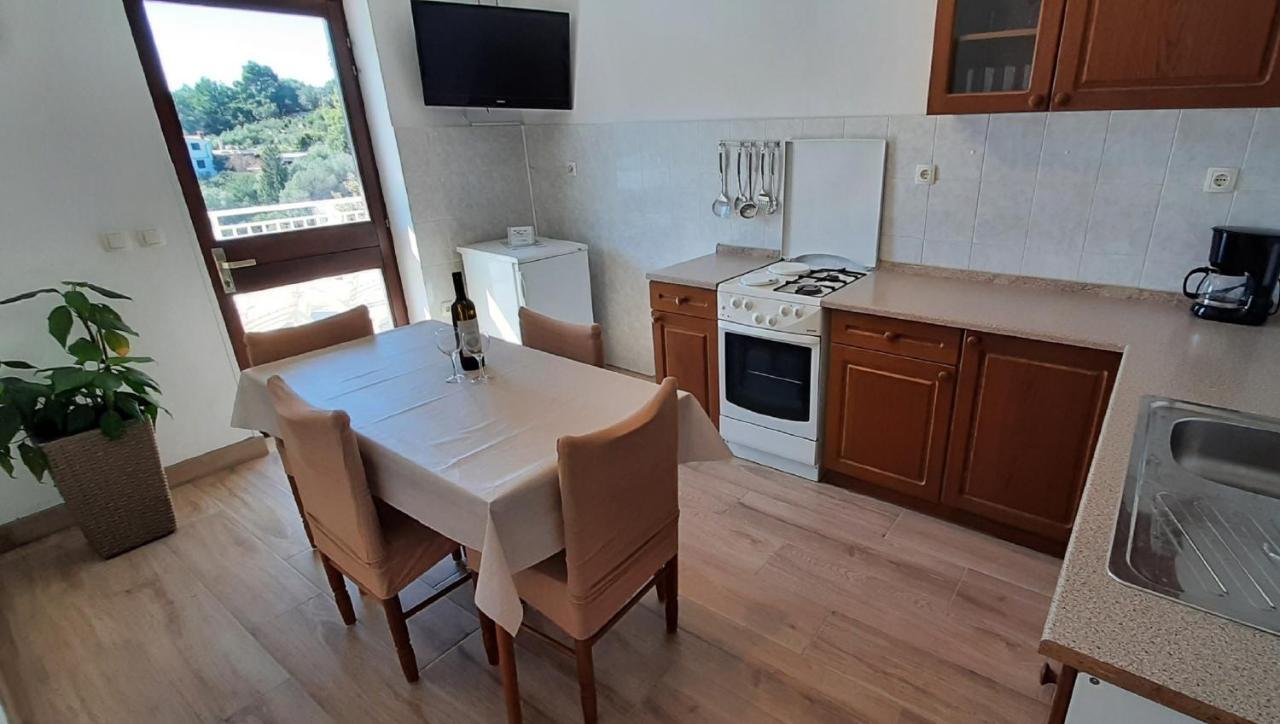 Apartment Classic Zrnovo Ngoại thất bức ảnh